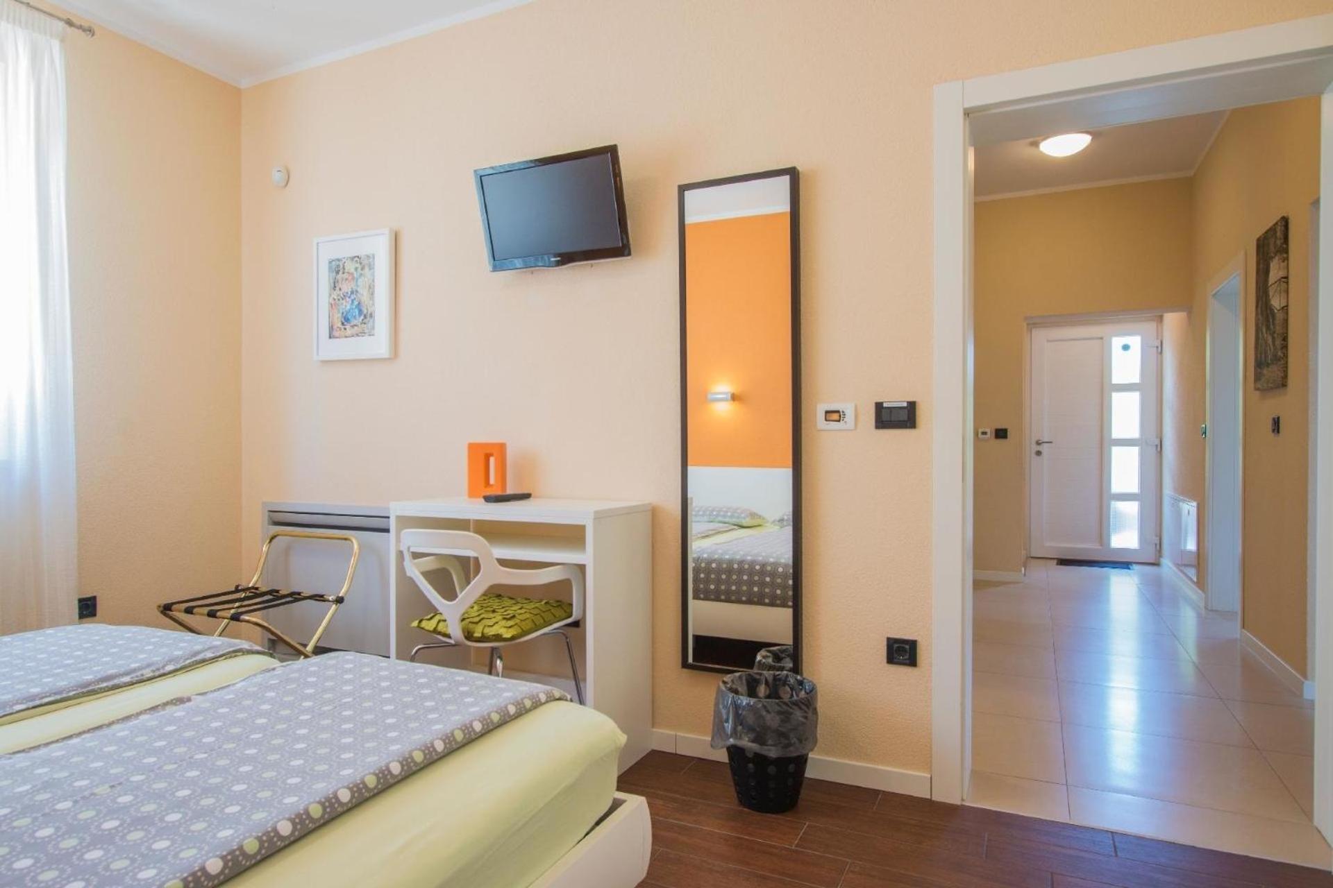 Ferienhaus In Pomer Mit Privatem Beheizten Pool Und Meerblick ภายนอก รูปภาพ